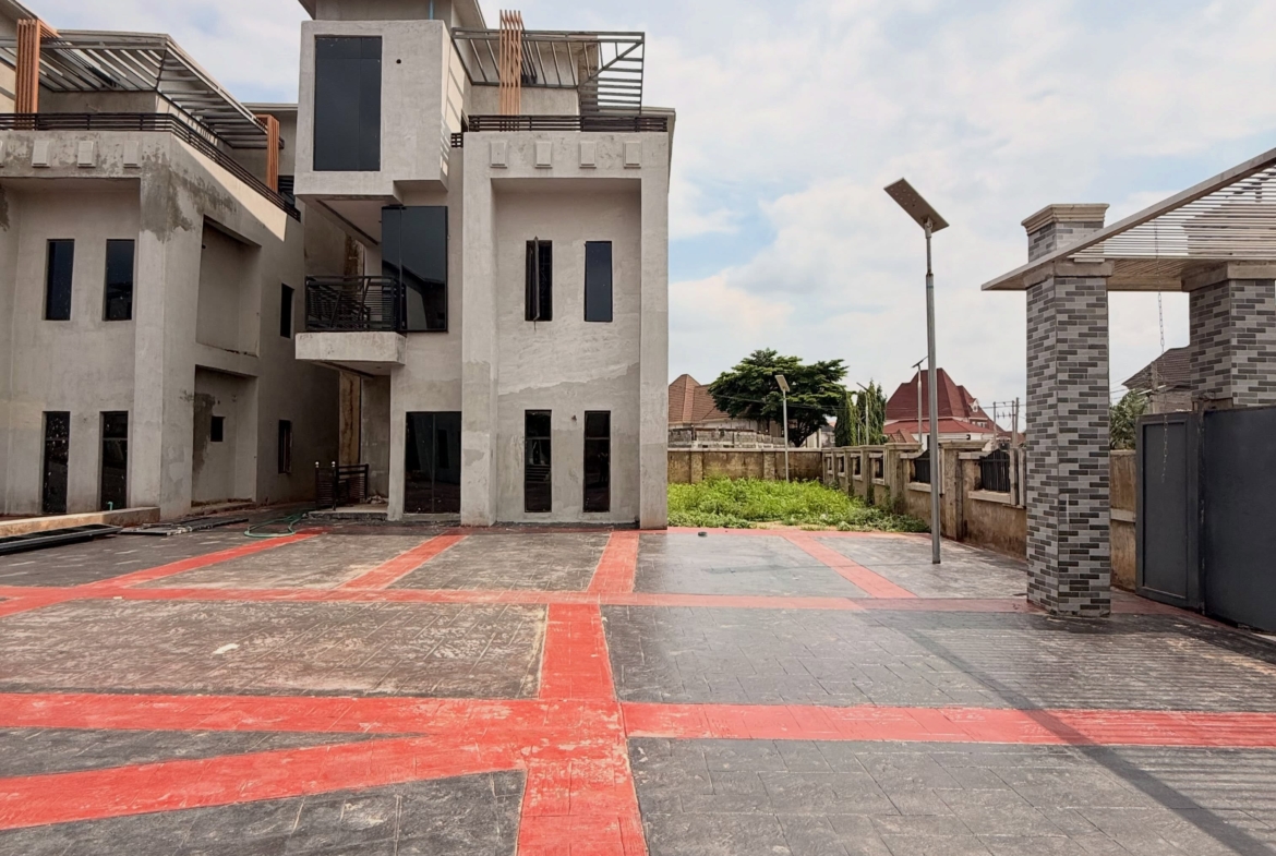 4 bedroom fully detached duplex for sale in Kado, Abuja