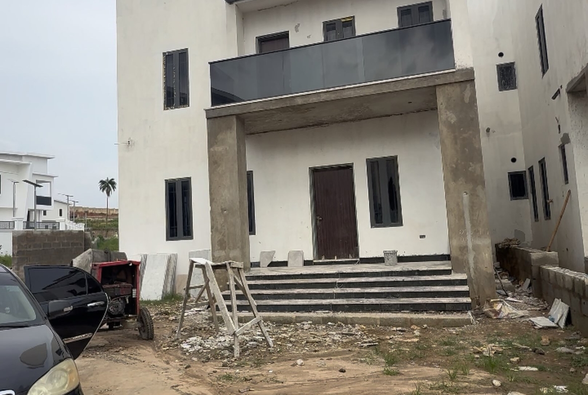 4 bedroom terrace duplex for sale in Asokoro, Abuja