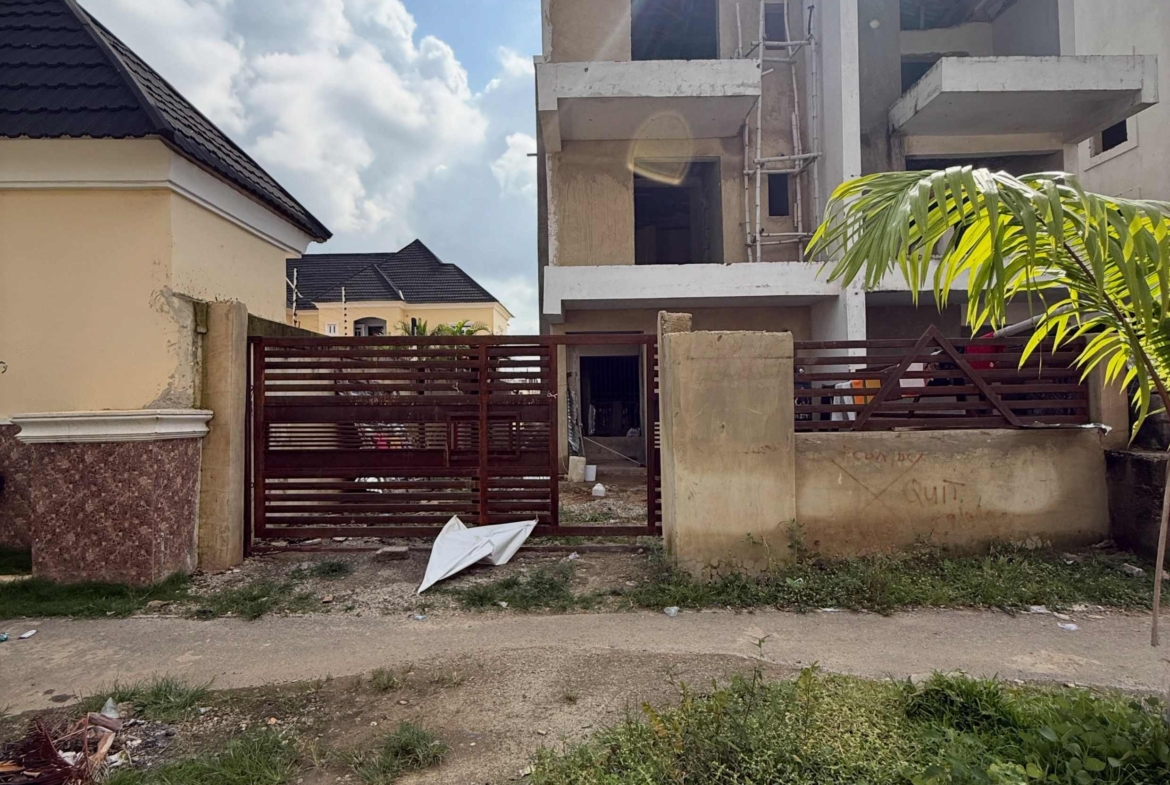 4 bedroom corner terrace duplex for sale in Guzape, Abuja