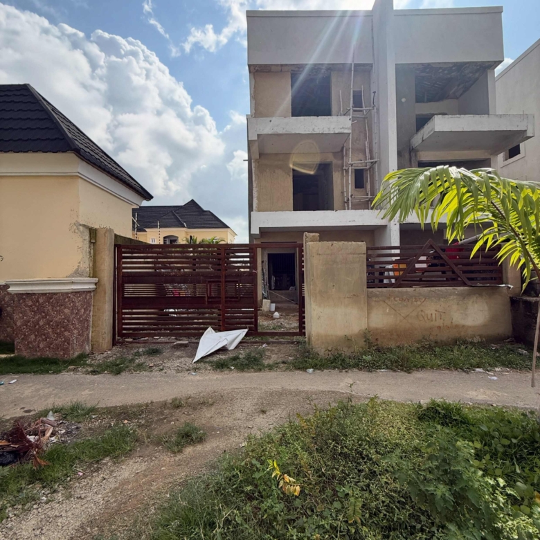 4 bedroom corner terrace duplex for sale in Guzape, Abuja