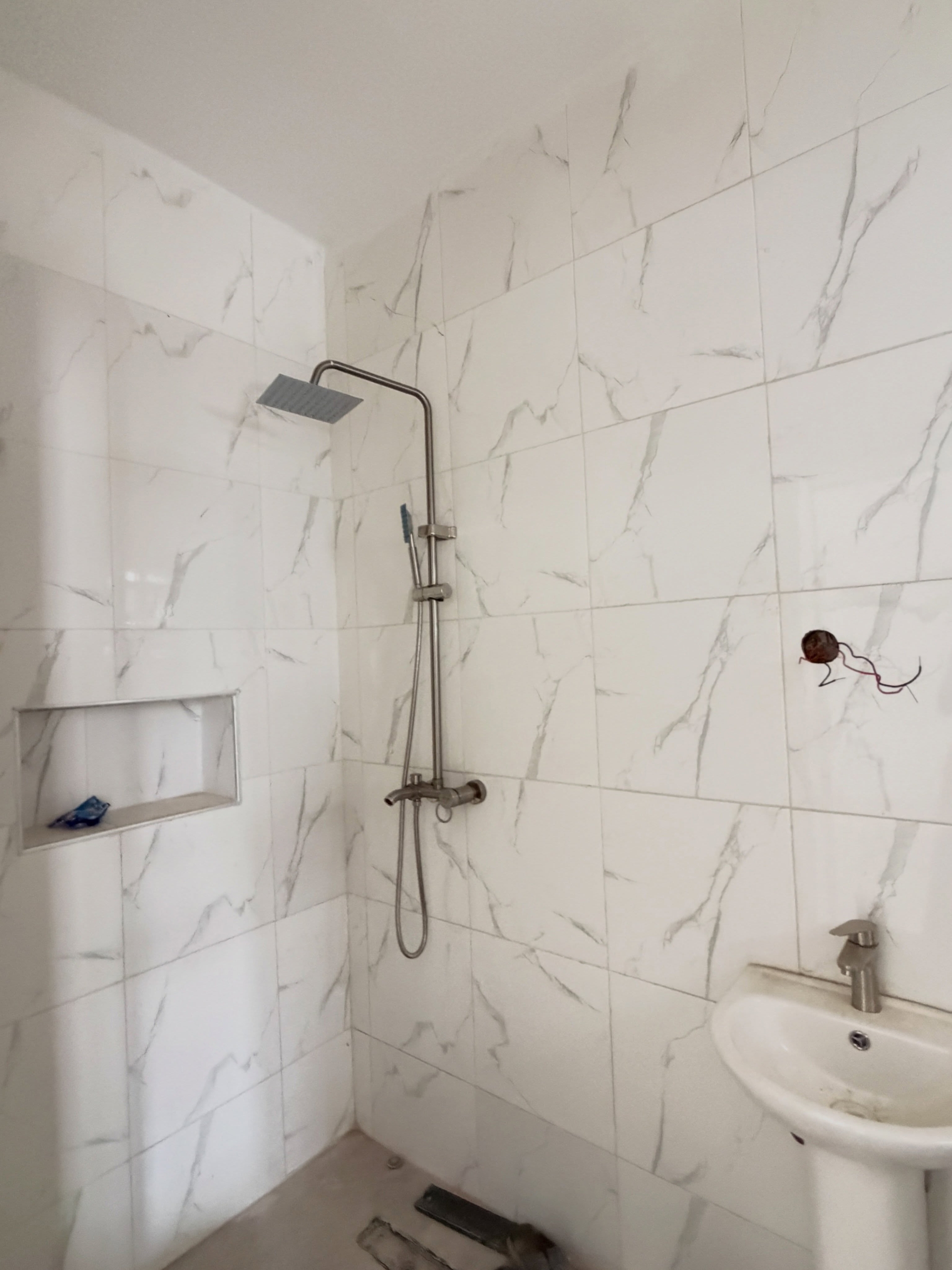 3 bedroom apartment for sale in Apo Dutse, Abuja