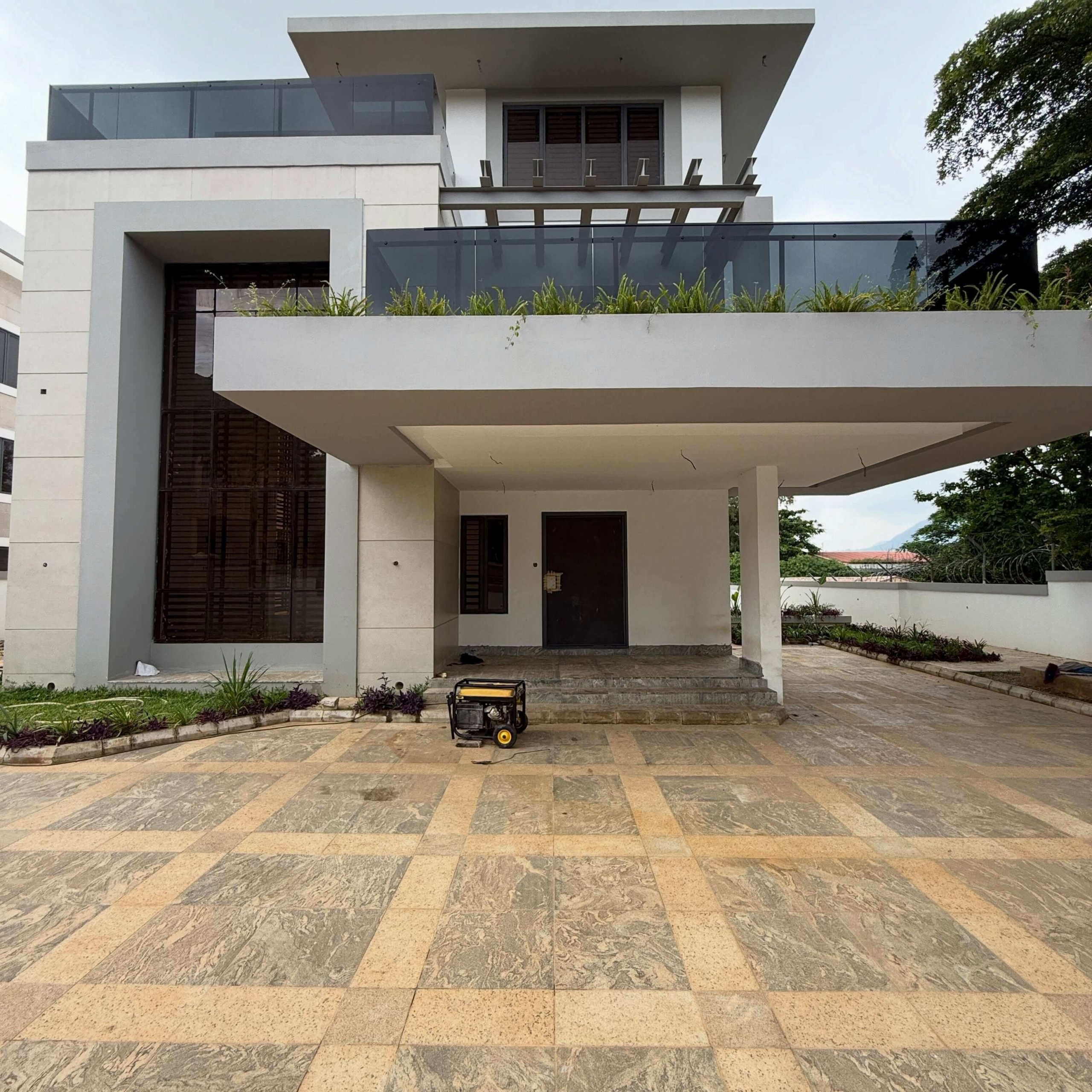 6 bedroom fully detached duplex for sale in Maitama, Abuja