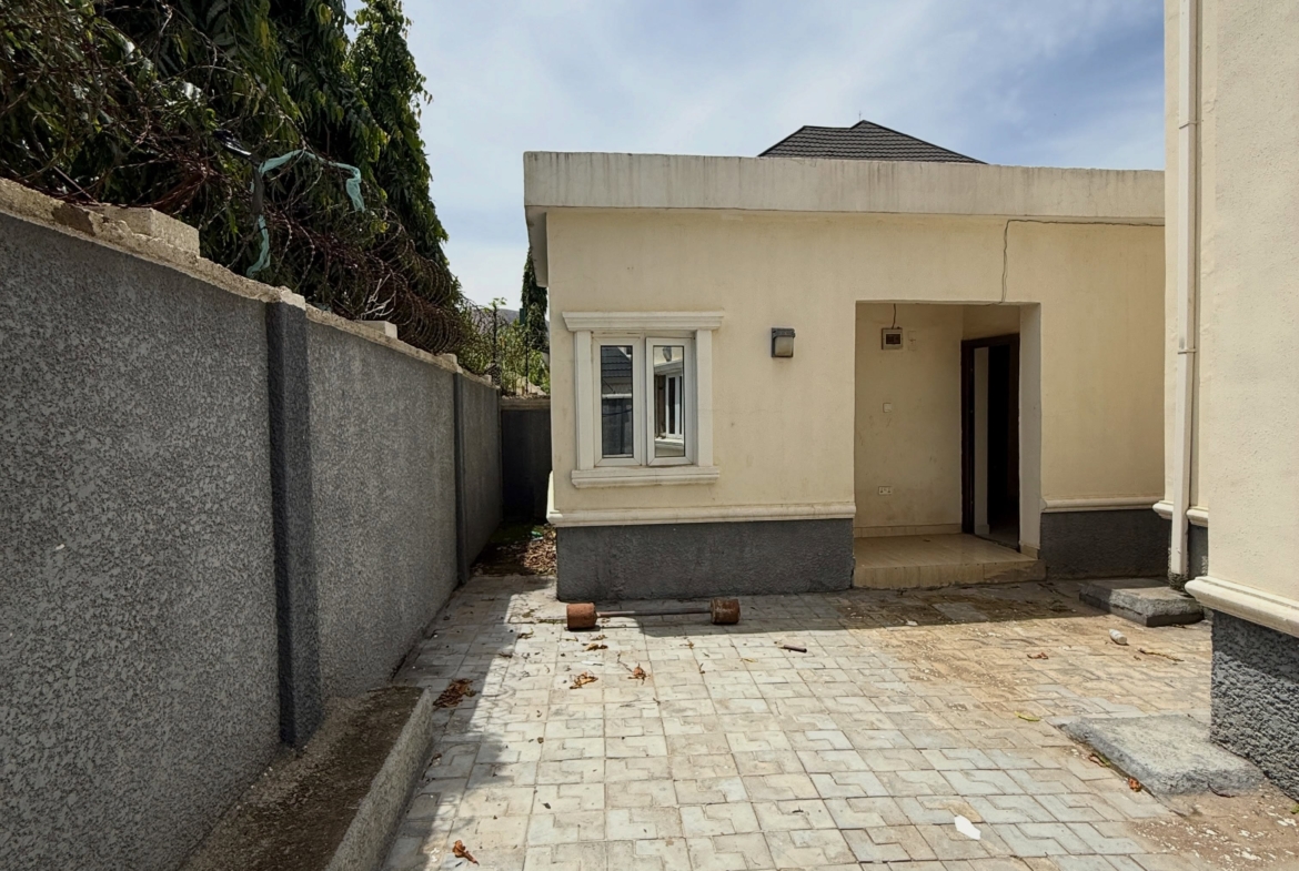 5 bedroom detached duplex for sale in Admiralty Estate (Navy Town), Asokoro, Abuja