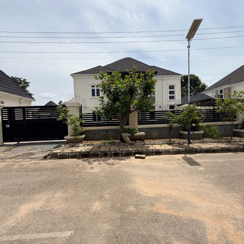 5 bedroom detached duplex for sale in Admiralty Estate (Navy Town), Asokoro, Abuja