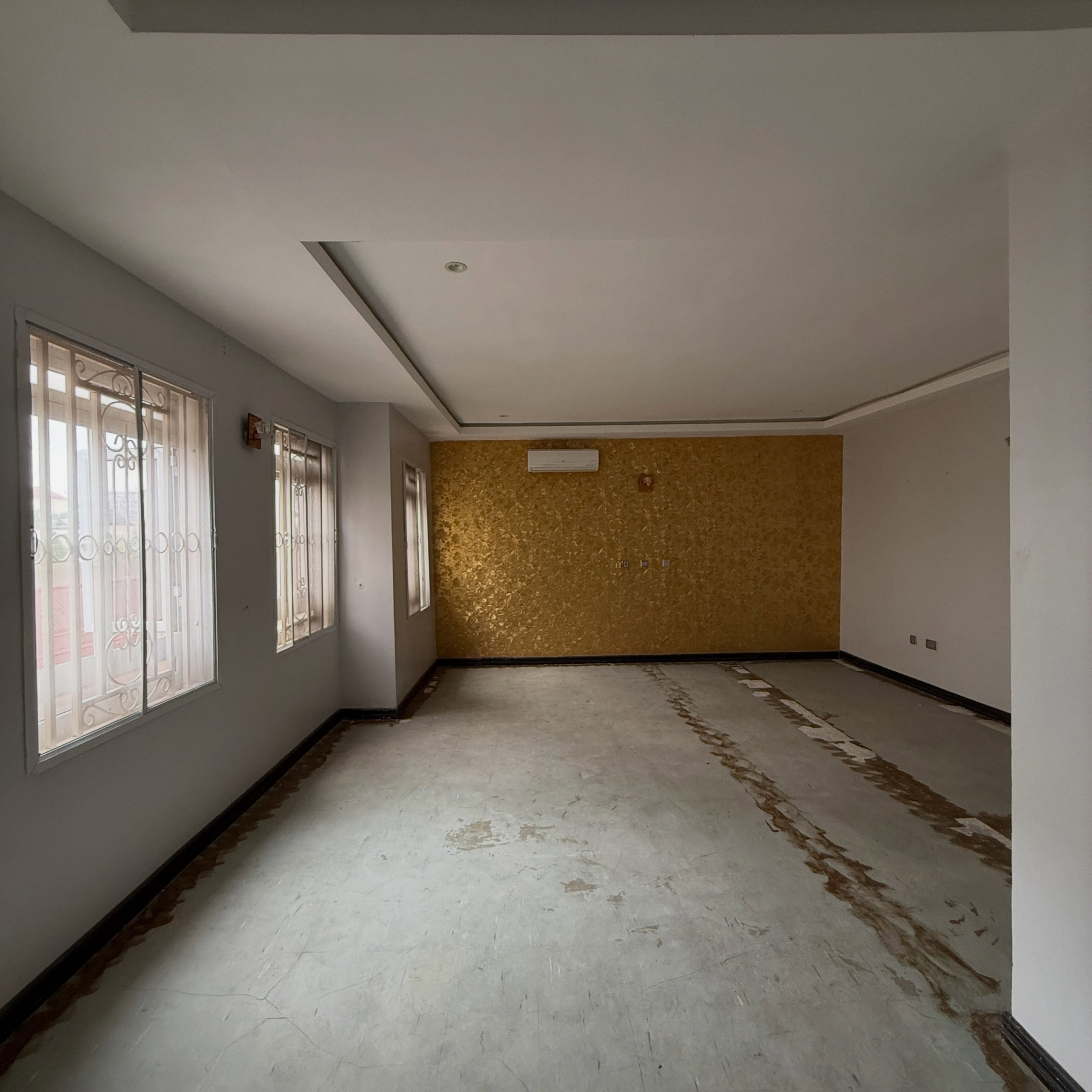 5 Bedroom Semi-Detached Duplex with Guest Chalet for Sale in Guzape, Abuja