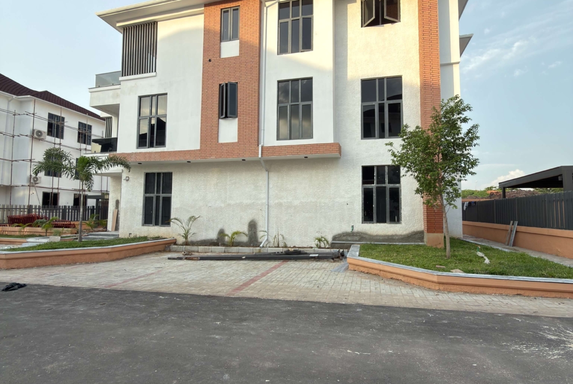 fully furnished 5 bedroom detached duplex for sale in Asokoro, Abuja