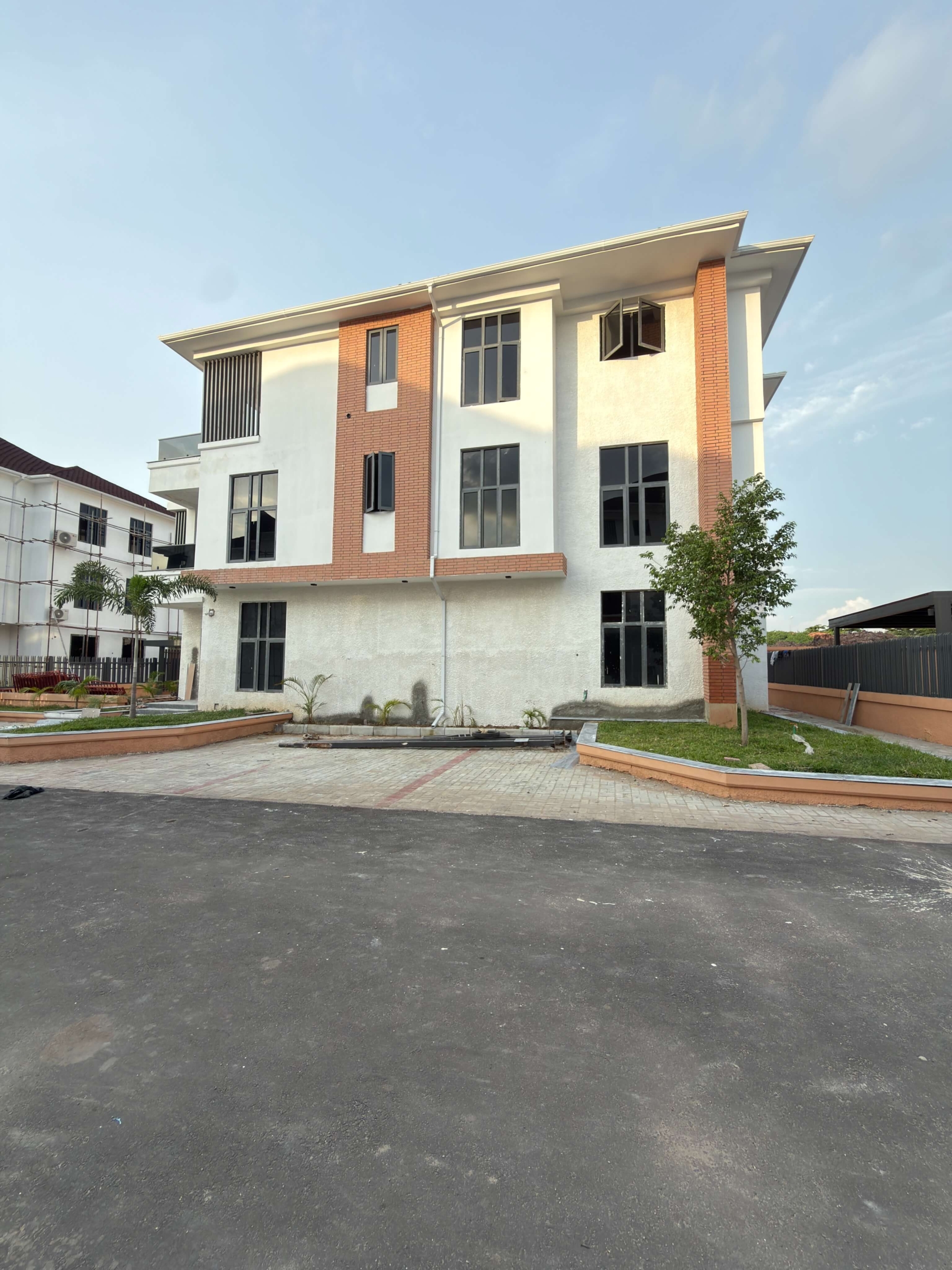 fully furnished 5 bedroom detached duplex for sale in Asokoro, Abuja