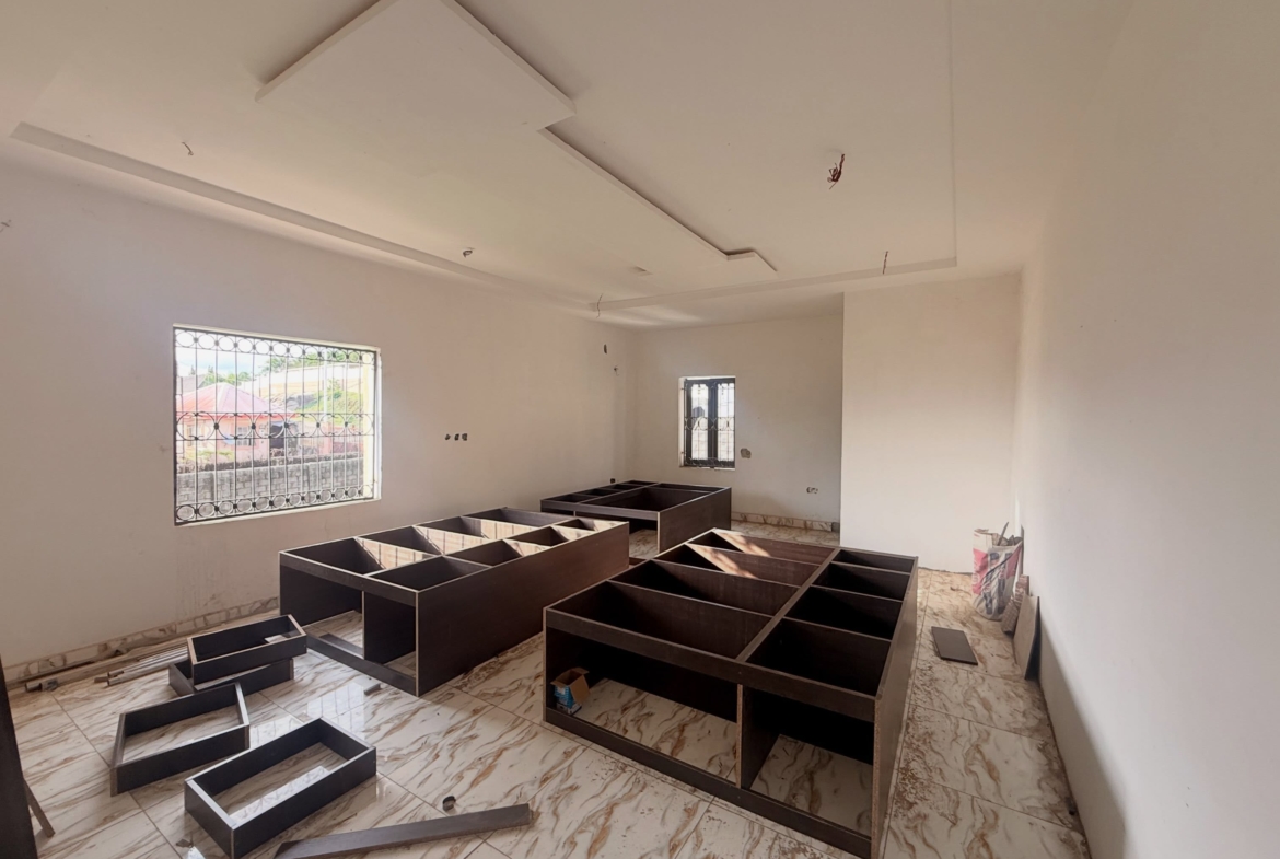 4 bedroom detached duplex for sale in Apo Resettlement, Abuja