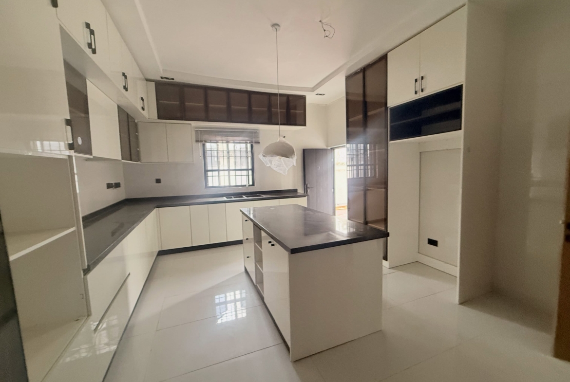 5 bedroom detached duplex for sale in Kado, Abuja