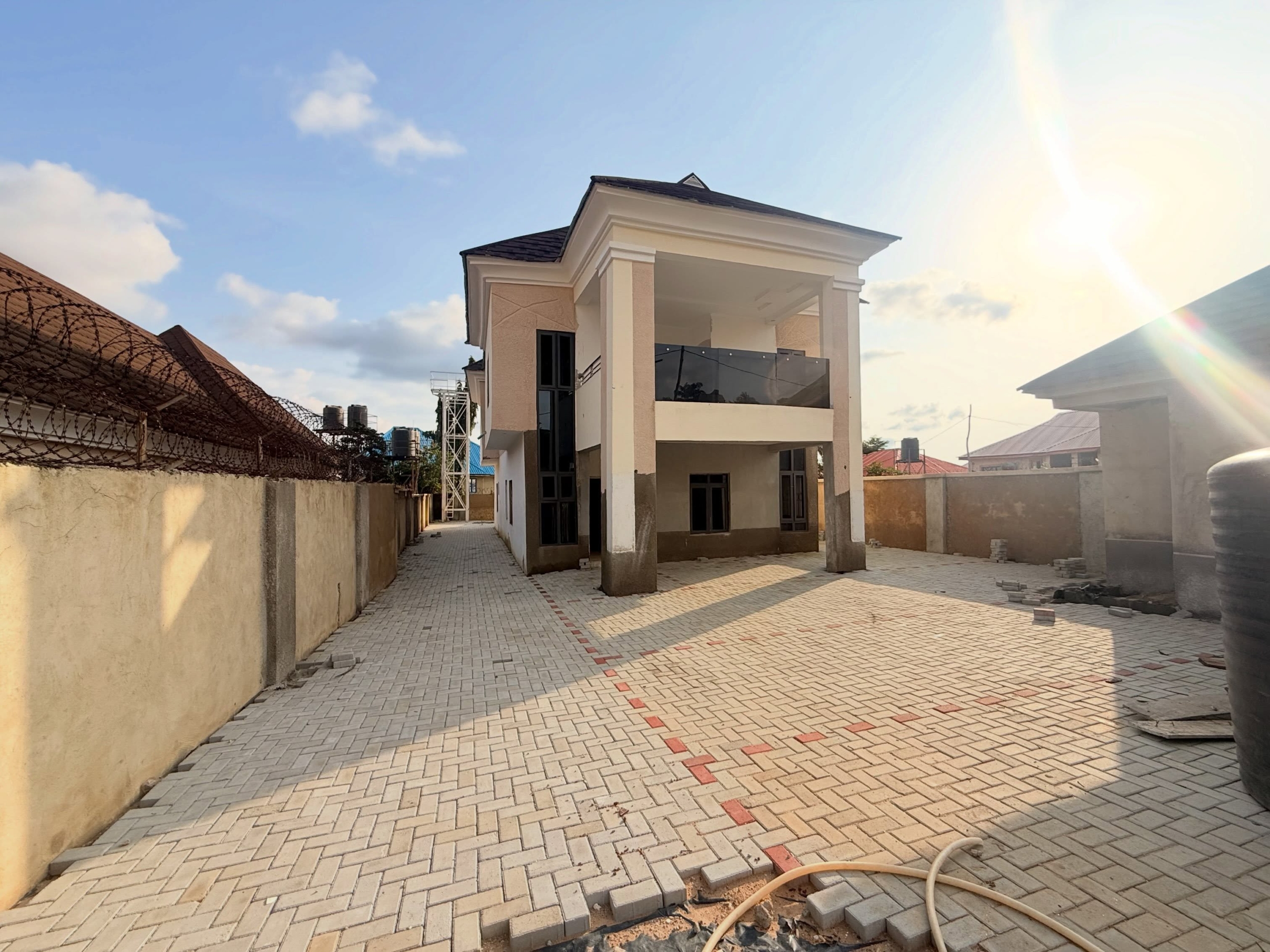 4 bedroom detached duplex for sale in Apo Resettlement, Abuja