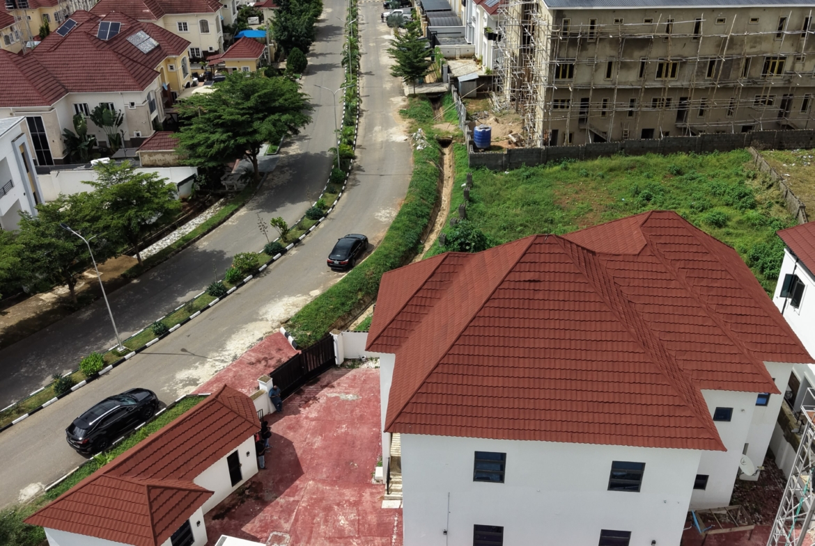 5 bedroom detached duplex for sale in Guzape, Abuja