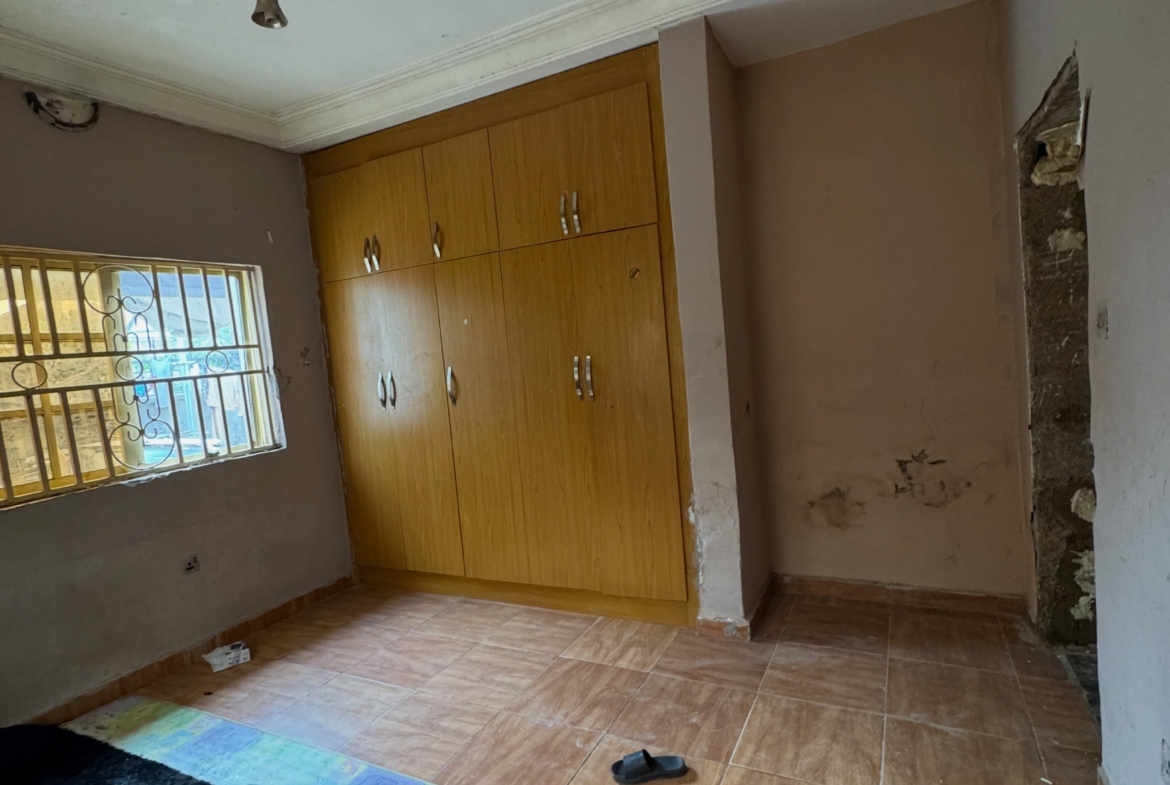 spacious 3 bedroom bungalow to let in Lokogoma, Abuja