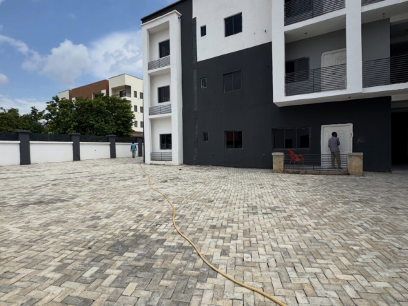 3 bedroom apartment with BQ to let in Kaura, Abuja