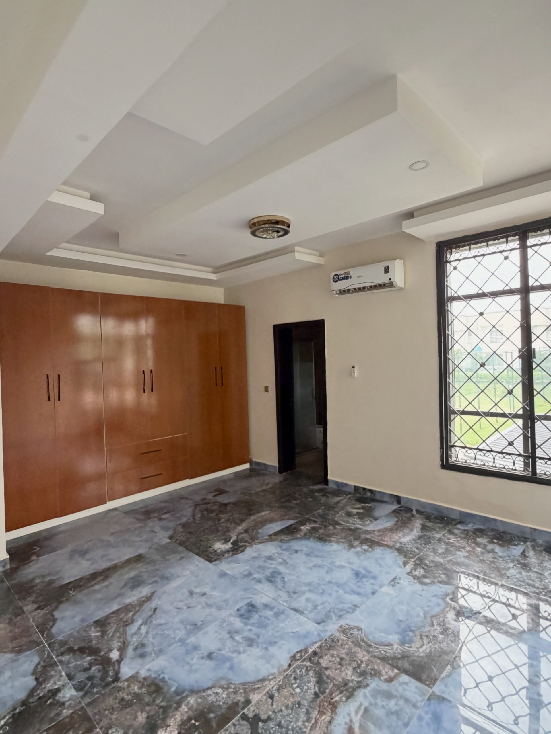 This exquisite 7 bedroom detached duplex with Boys' Quarters to let in Apo Dutse