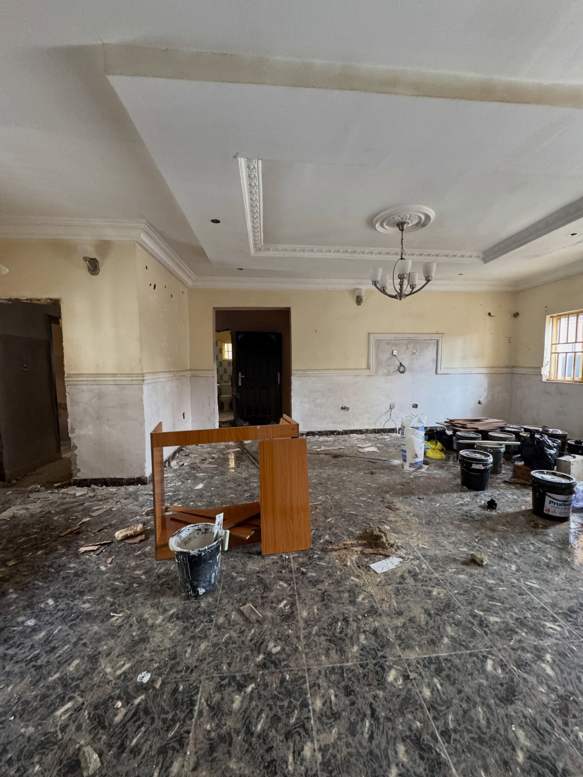 spacious 3 bedroom bungalow to let in Lokogoma, Abuja