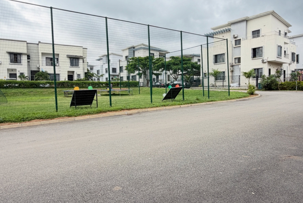 This exquisite 7 bedroom detached duplex with Boys' Quarters to let in Apo Dutse