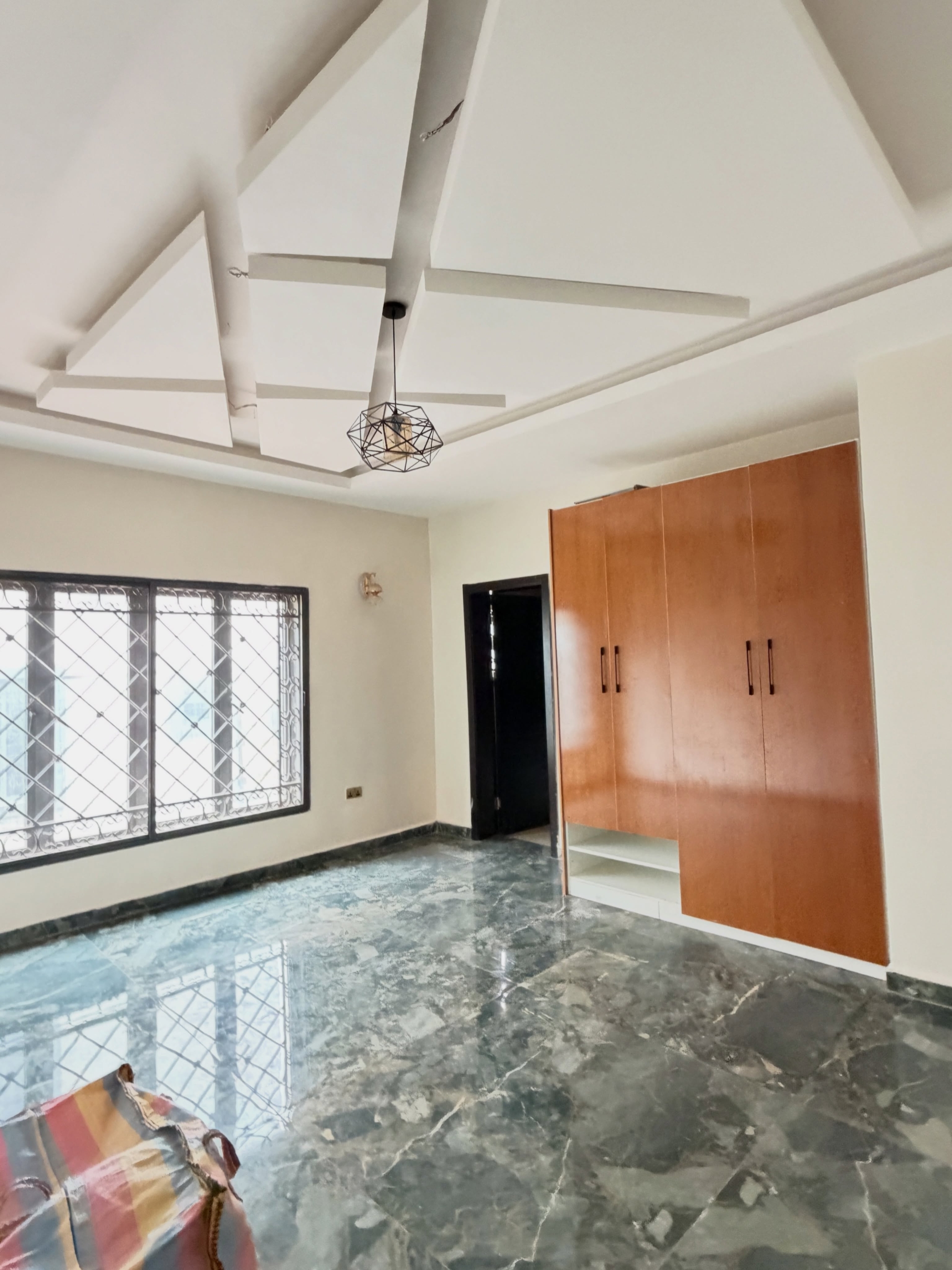 This exquisite 7 bedroom detached duplex with Boys' Quarters to let in Apo Dutse