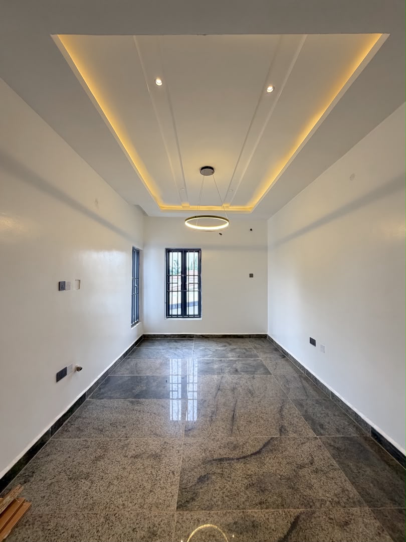 4 bedroom semi-detached duplex with BQ for sale in Wuse, Abuja