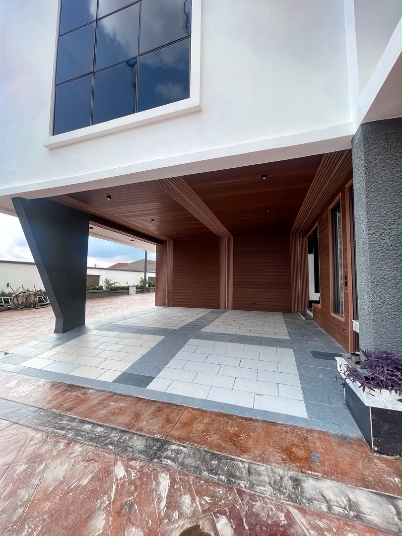 10 bedroom luxury villa for sale in Asokoro Extension, Abuja