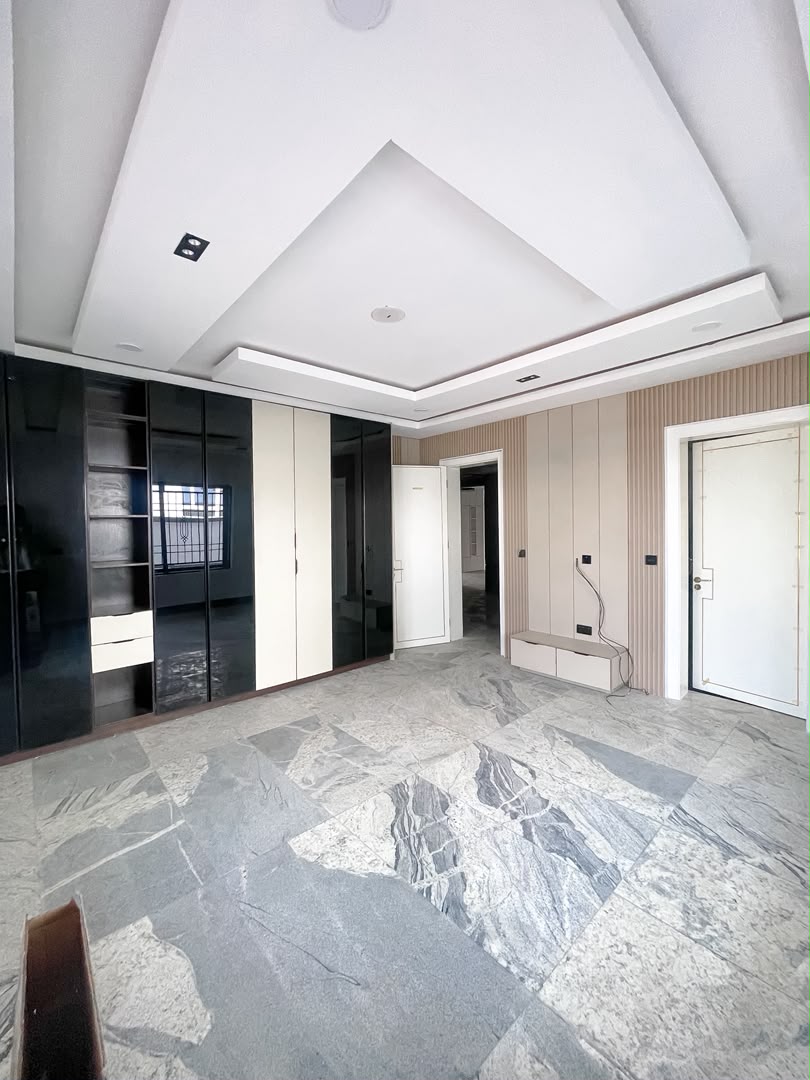10 bedroom luxury villa for sale in Asokoro Extension, Abuja