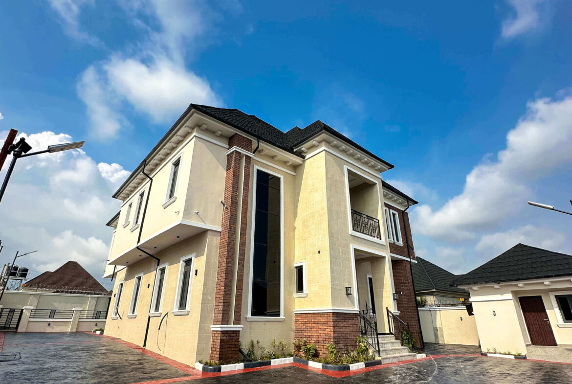 5 bedroom fully detached duplex for sale in Karsana, Abuja