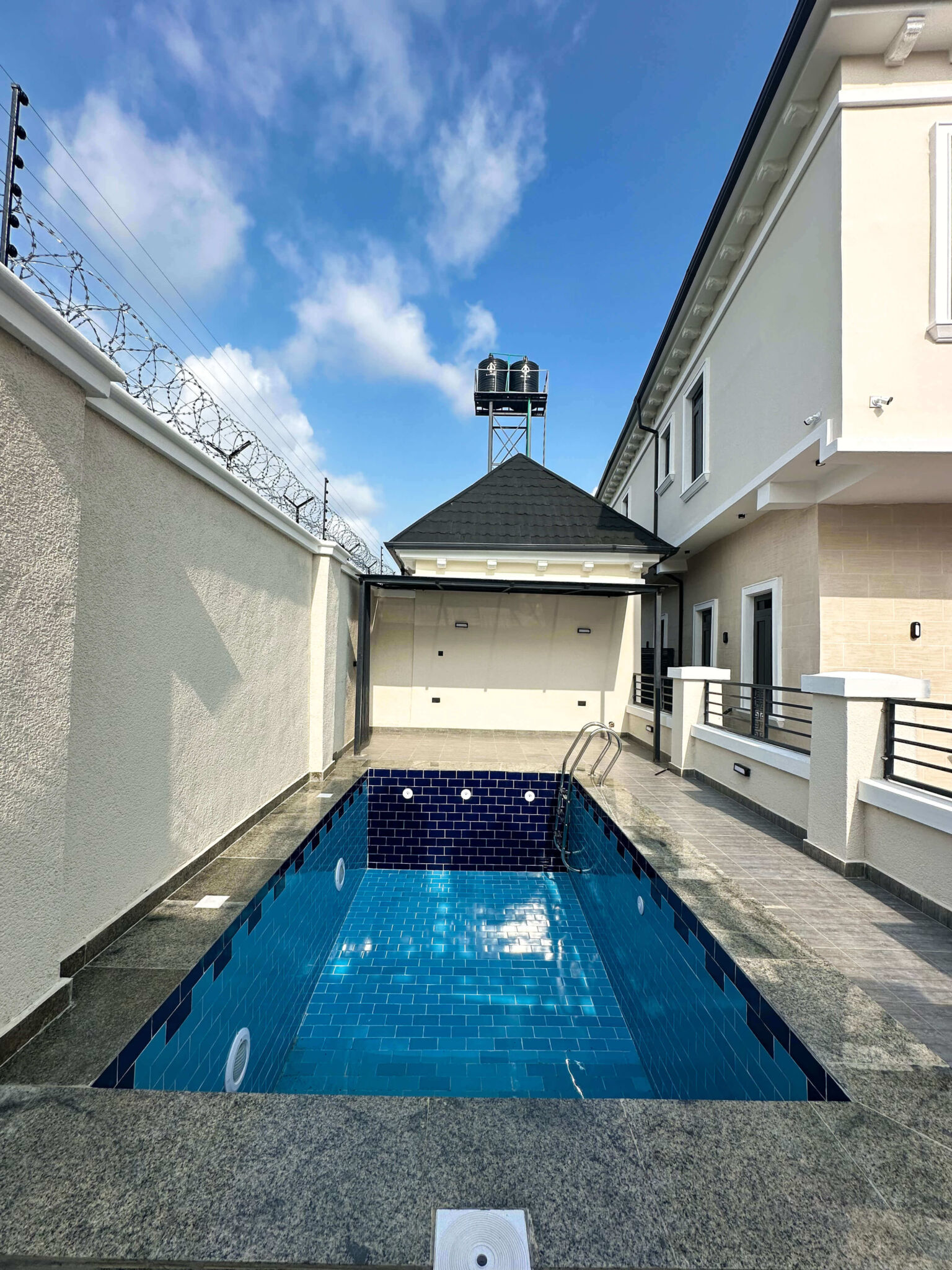 5 bedroom fully detached duplex for sale in Karsana, Abuja