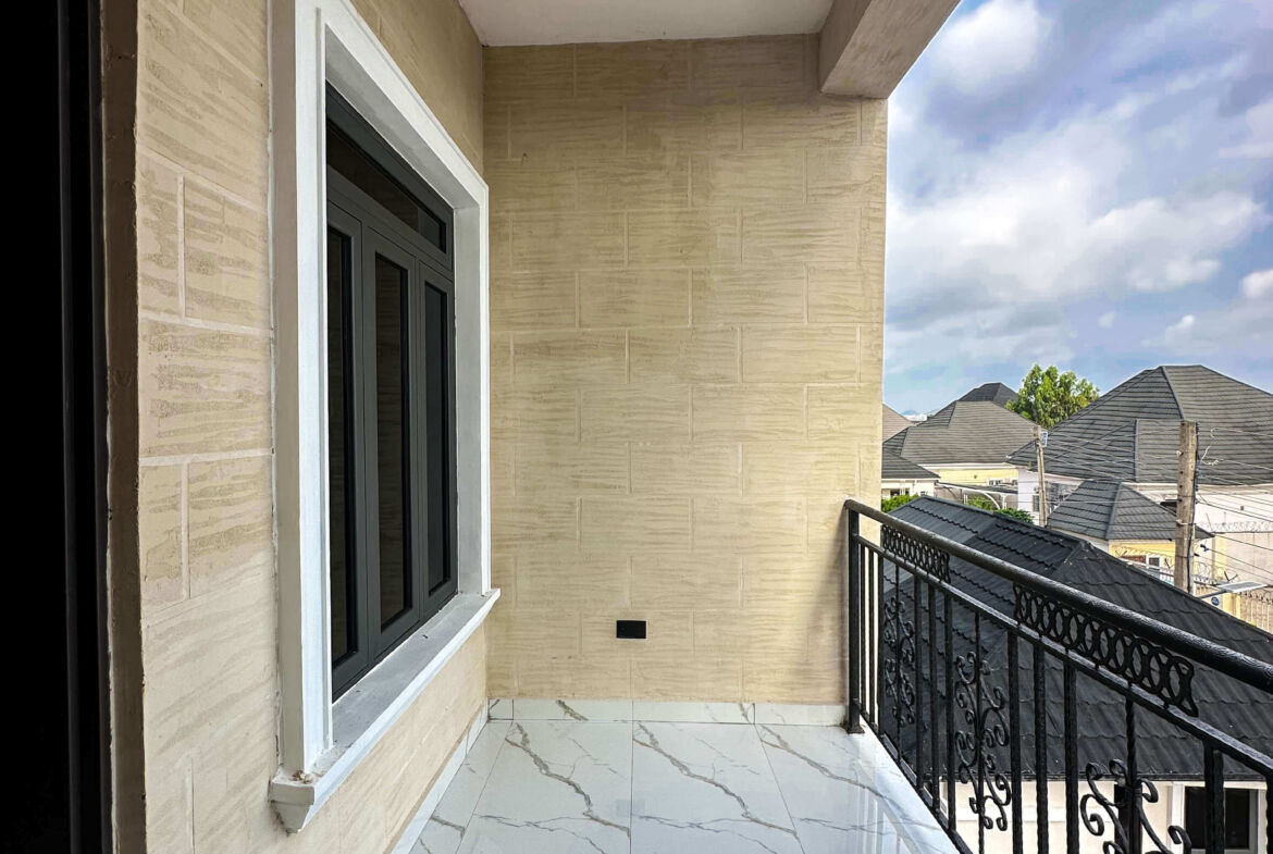 5 bedroom fully detached duplex for sale in Karsana, Abuja