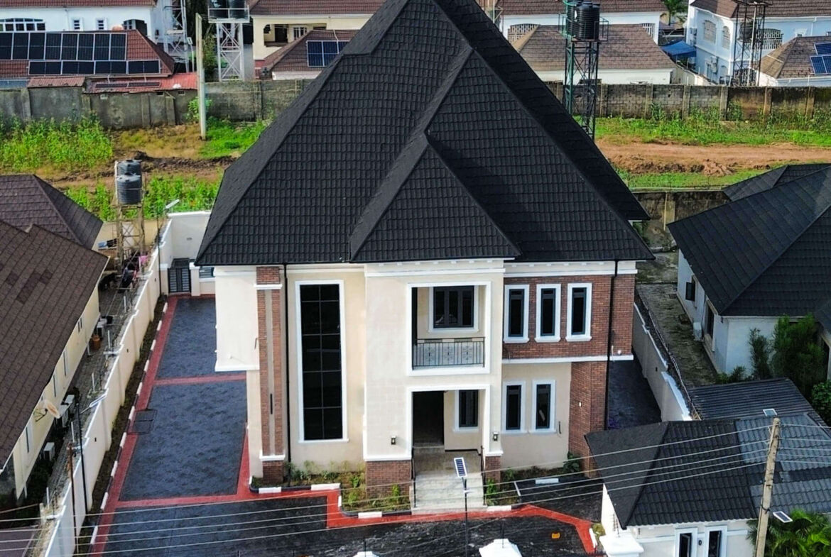 5 bedroom fully detached duplex for sale in Karsana, Abuja