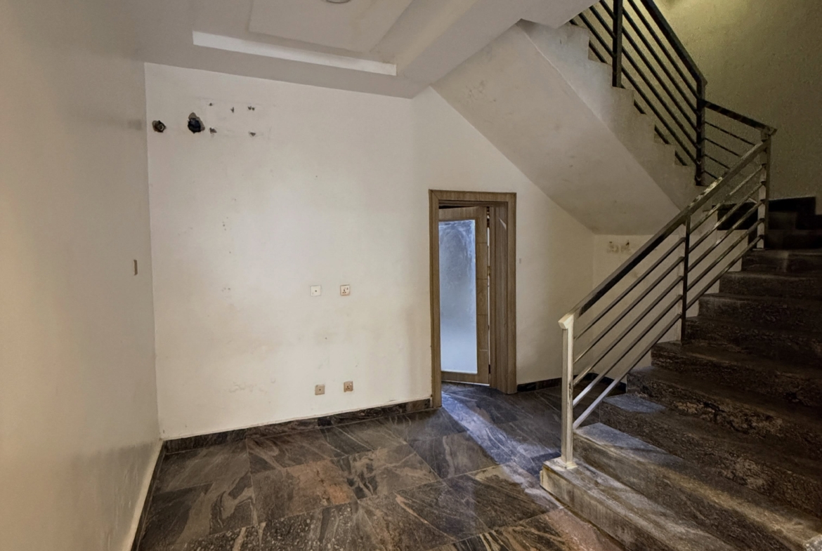 4-bedroom terrace duplex with a 1-room boys' quarters (BQ)