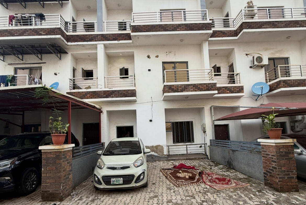 4-bedroom terrace duplex with a 1-room boys' quarters (BQ)