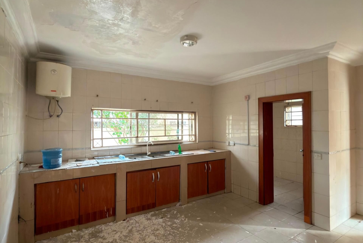 5 Bedroom Detached House for Lease on Aso Drive, Abuja