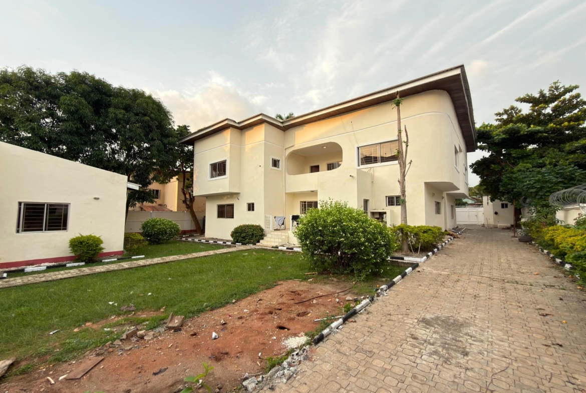 5 Bedroom Detached House for Lease on Aso Drive, Abuja