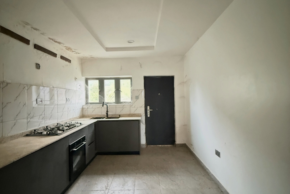 4 bedroom terrace duplex with a 1 room boys' quarters (BQ) for sale in Guzape, Abuja