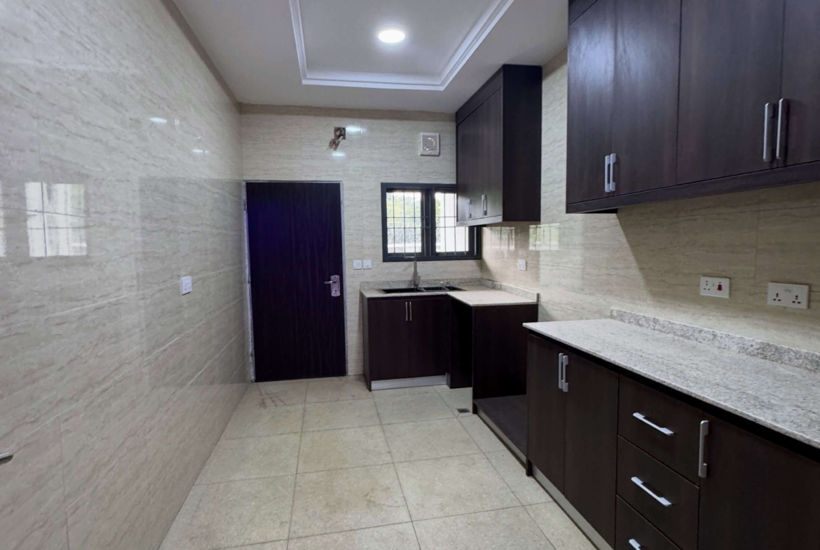 4 bedroom terrace duplex with BQ for rent in Durumi, Abuja