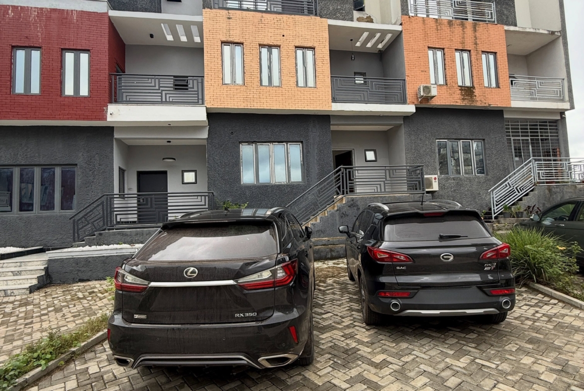 4 bedroom terrace duplex with a 1 room boys' quarters (BQ) for sale in Guzape, Abuja