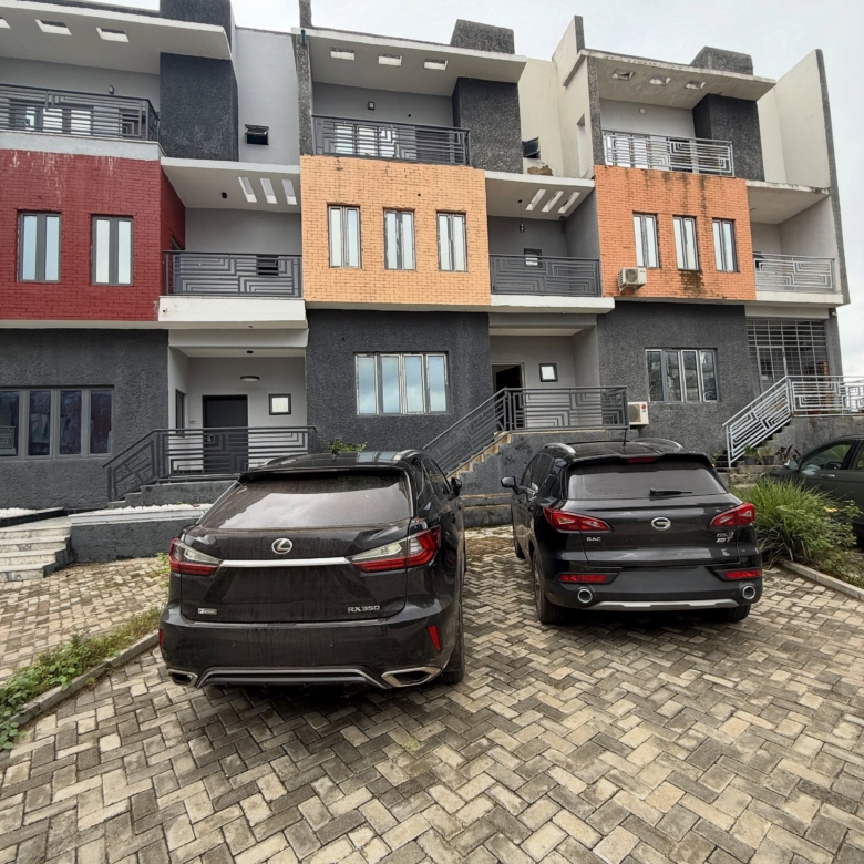 4 bedroom terrace duplex with a 1 room boys' quarters (BQ) for sale in Guzape, Abuja