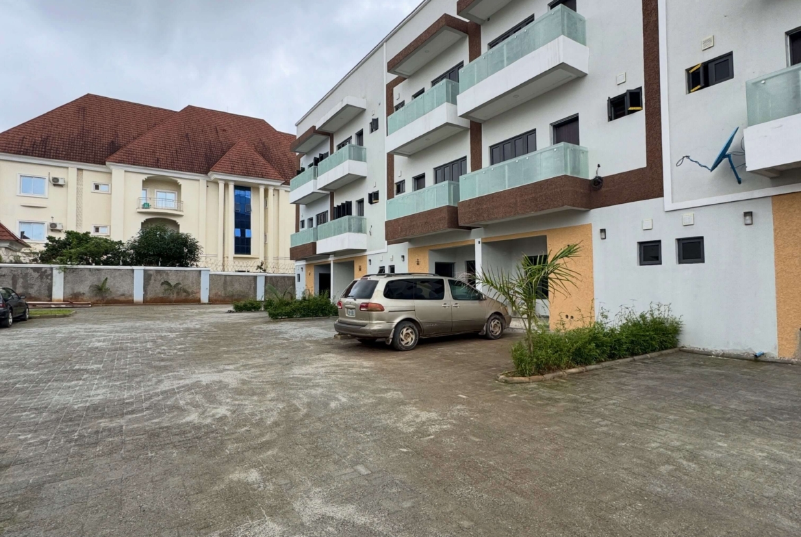 4 bedroom terrace duplex with BQ for rent in Durumi, Abuja
