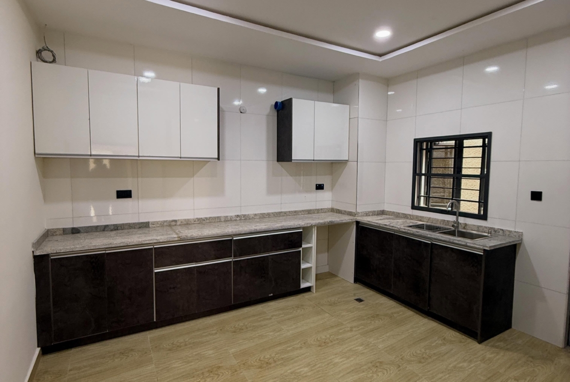 4 bedroom terrace duplex for rent in Guzape, Abuja