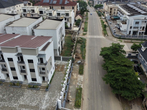 4 bedroom terrace duplex for rent in Guzape, Abuja