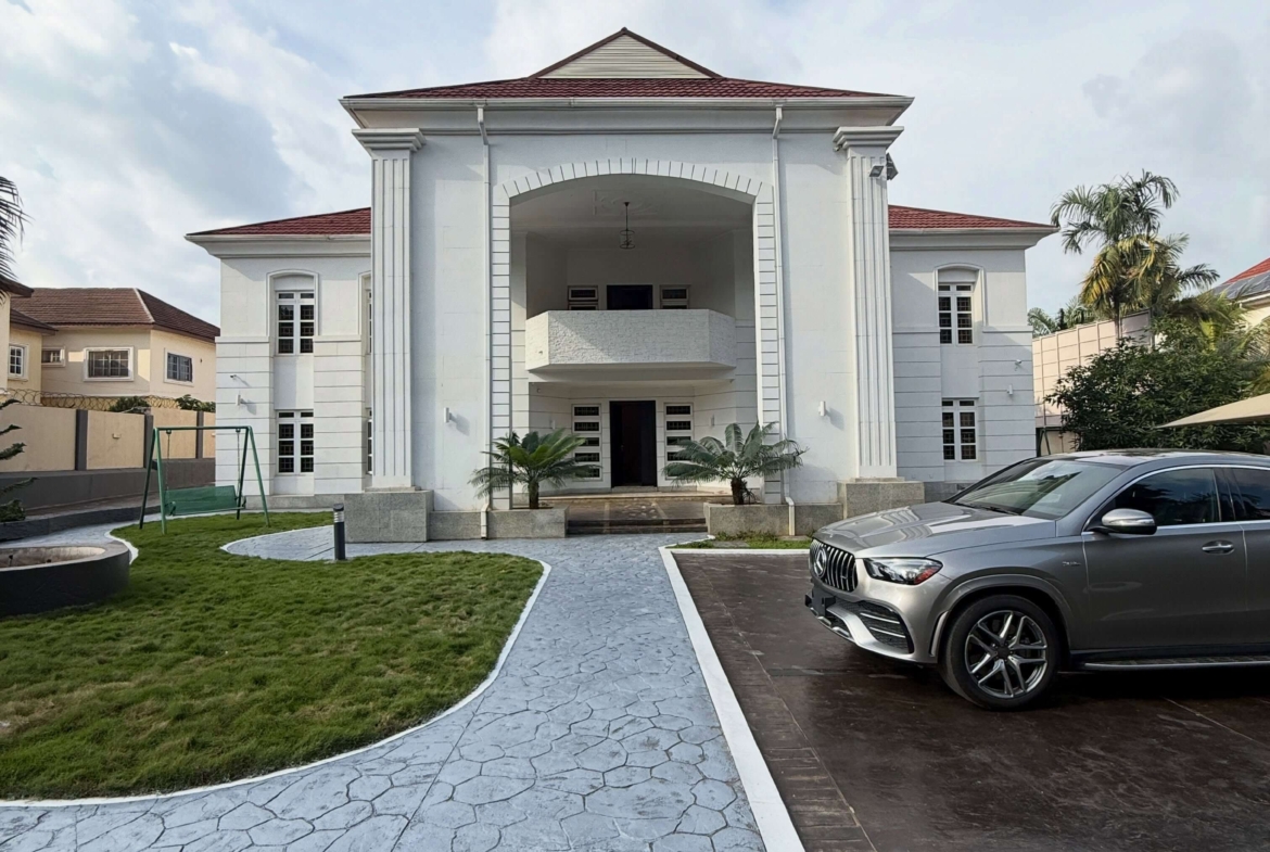 5 bedroom detached duplex for sale in Apo Legislative Quarters, Abuja