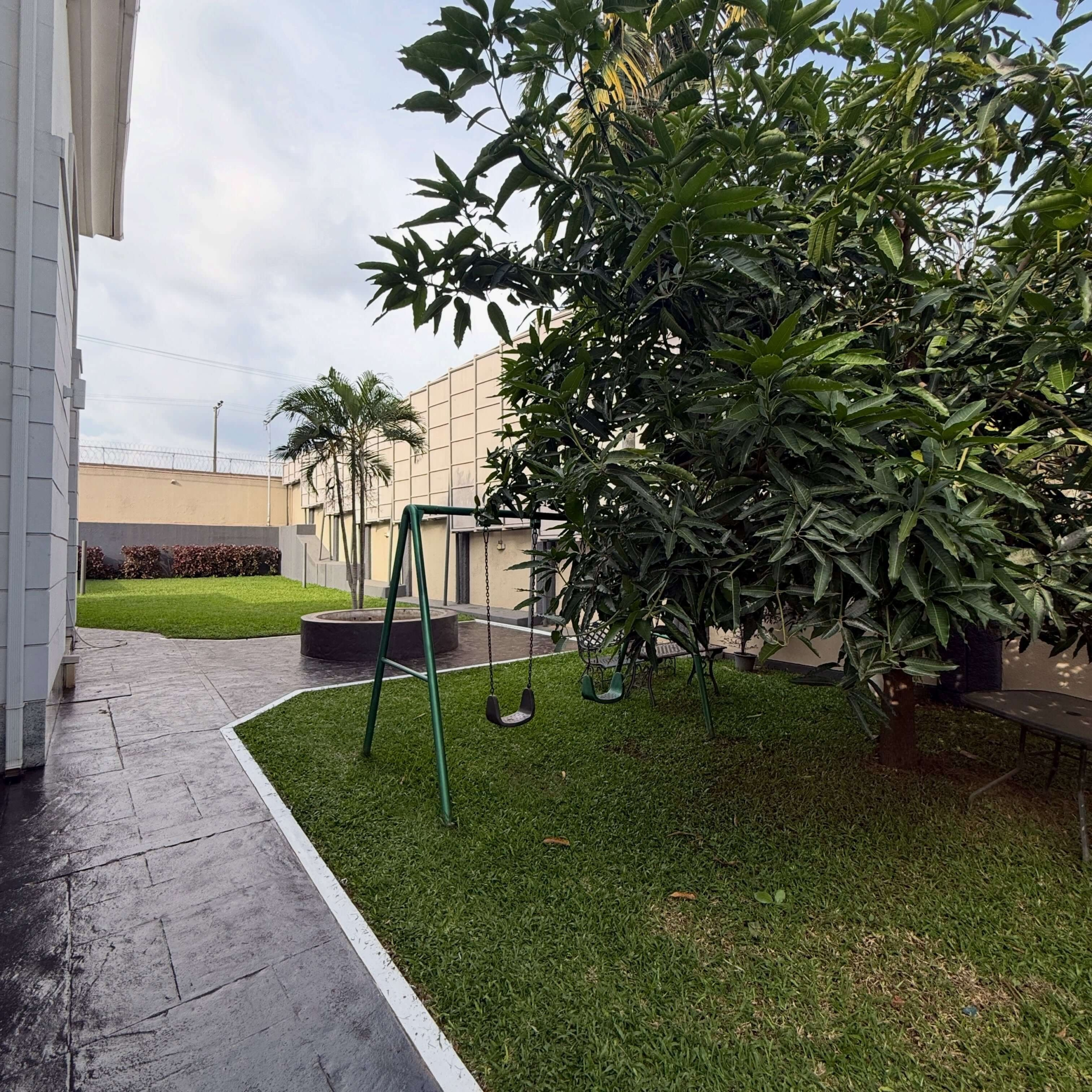 5 bedroom detached duplex for sale in Apo Legislative Quarters, Abuja