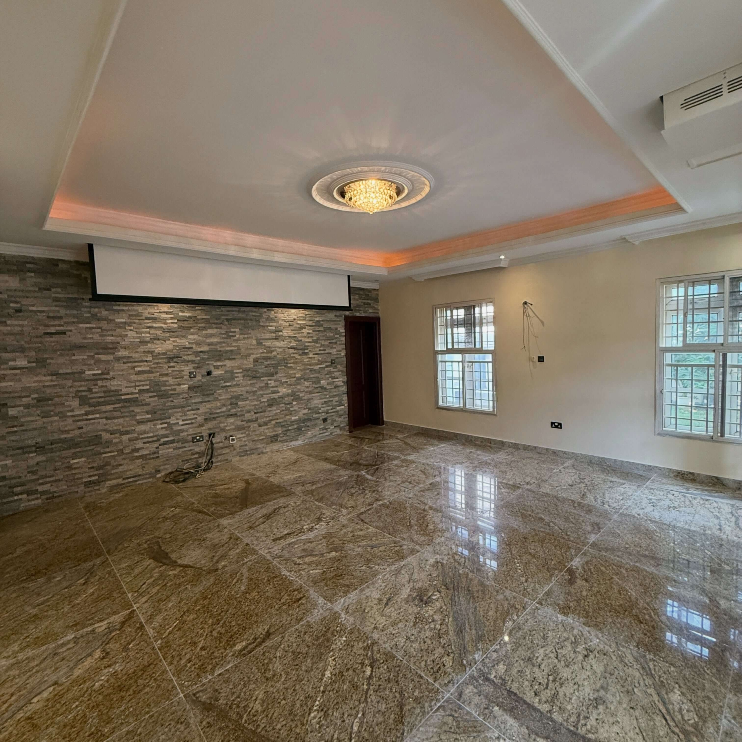 5 bedroom detached duplex for sale in Apo Legislative Quarters, Abuja
