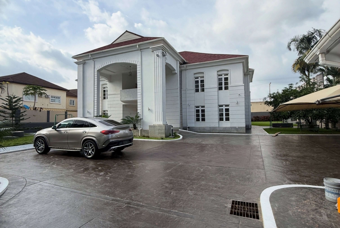 5 bedroom detached duplex for sale in Apo Legislative Quarters, Abuja