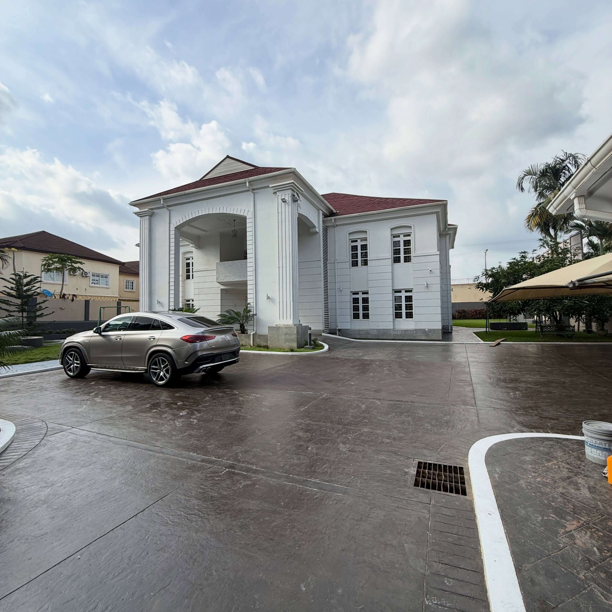 5 bedroom detached duplex for sale in Apo Legislative Quarters, Abuja
