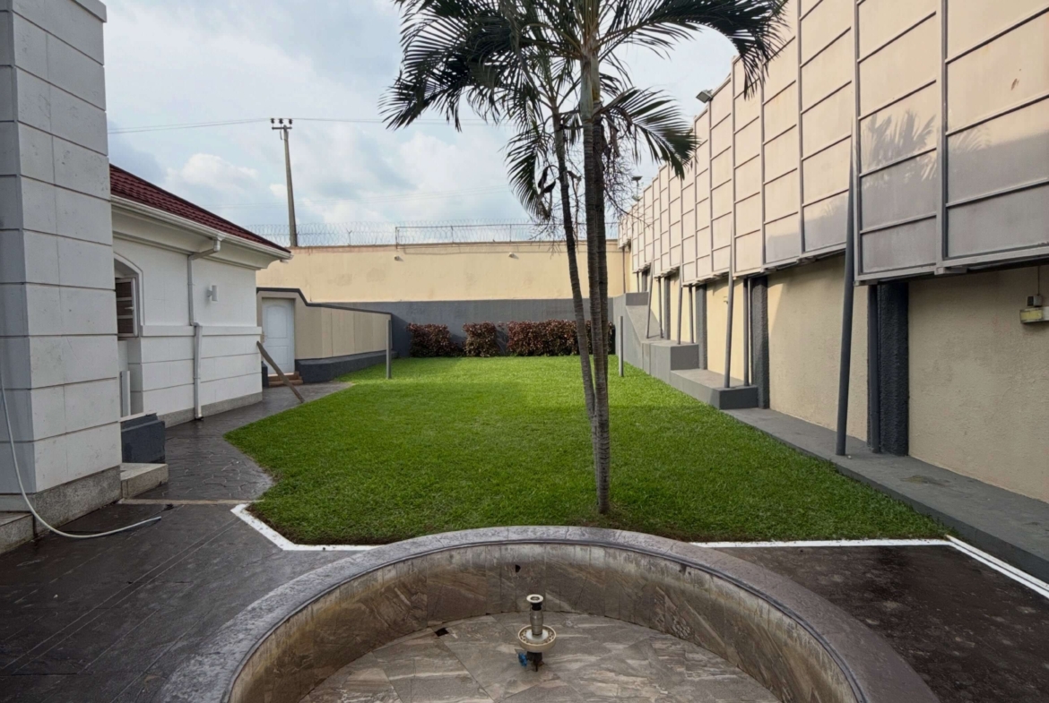 5 bedroom detached duplex for sale in Apo Legislative Quarters, Abuja