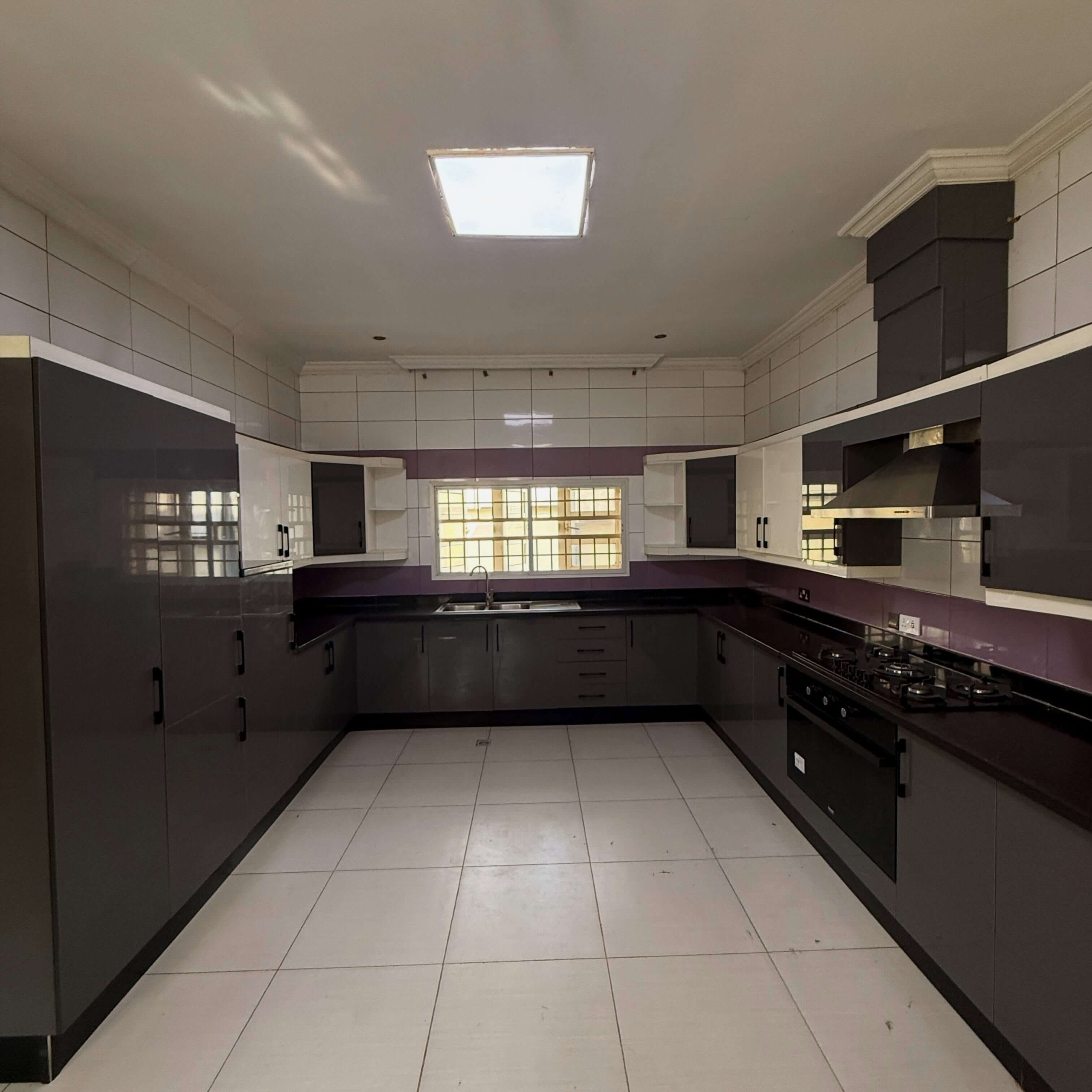 5 bedroom detached duplex for sale in Apo Legislative Quarters, Abuja
