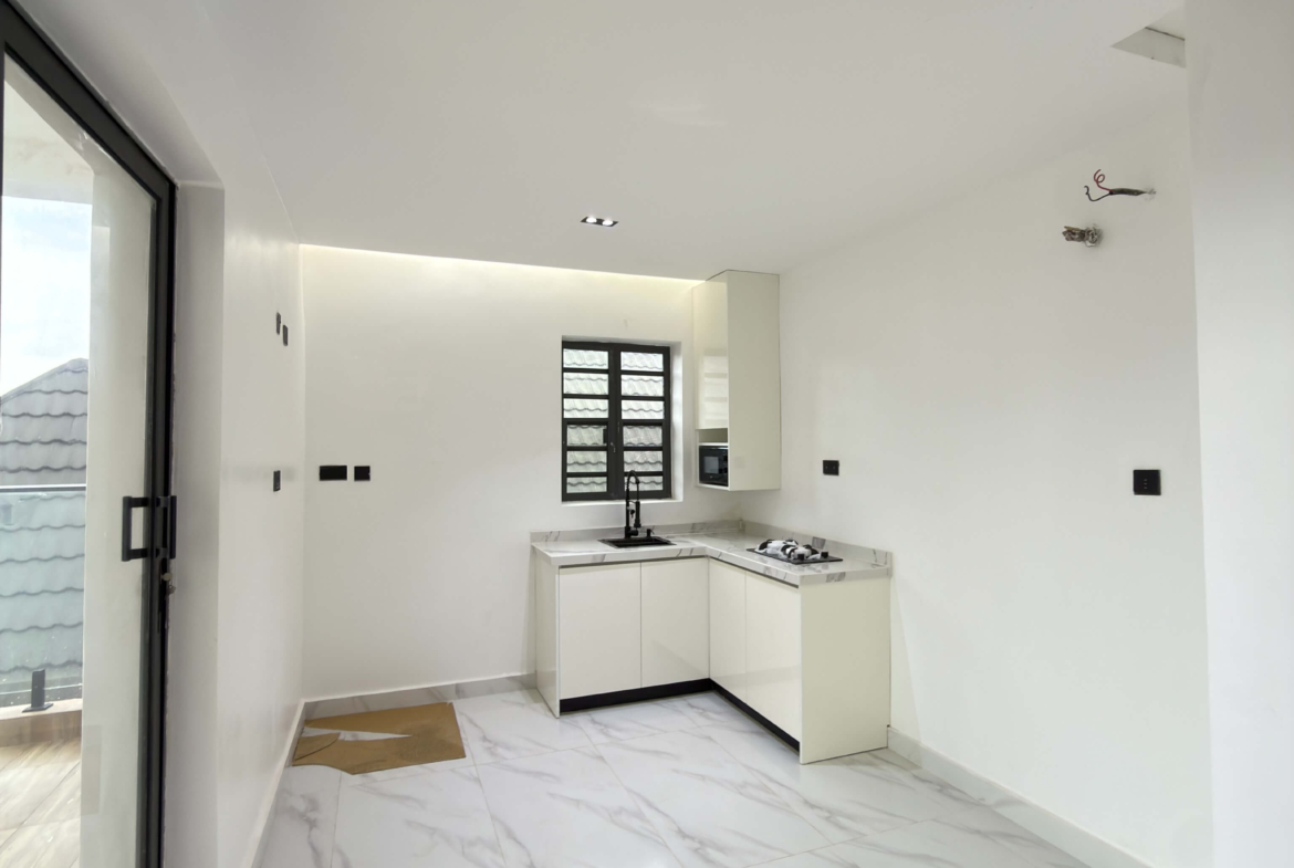 5 bedroom fully detached duplex for sale in Apo Resettlement, Abuja