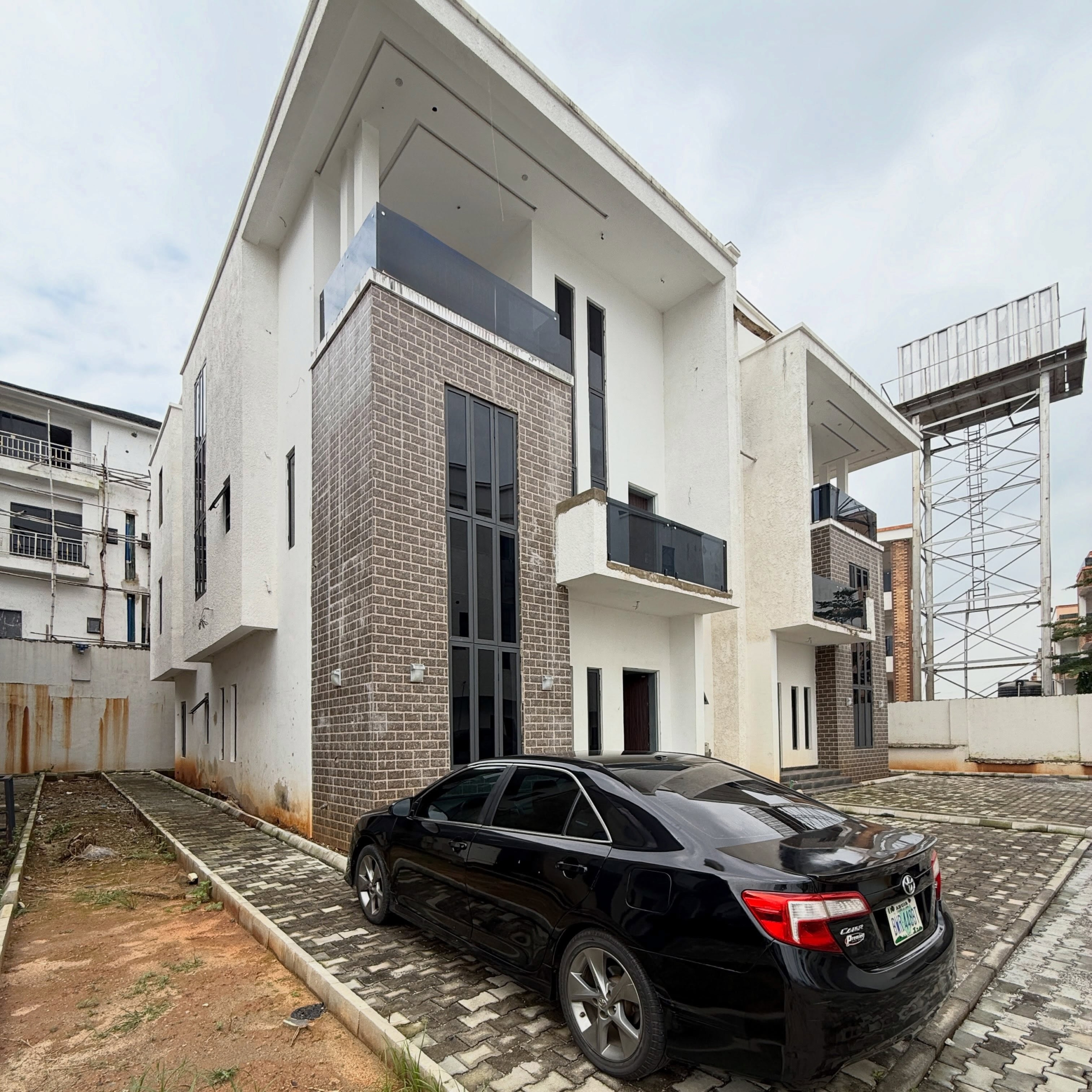 4 bedroom semi-detached duplex for sale in Katampe Extension, Abuja