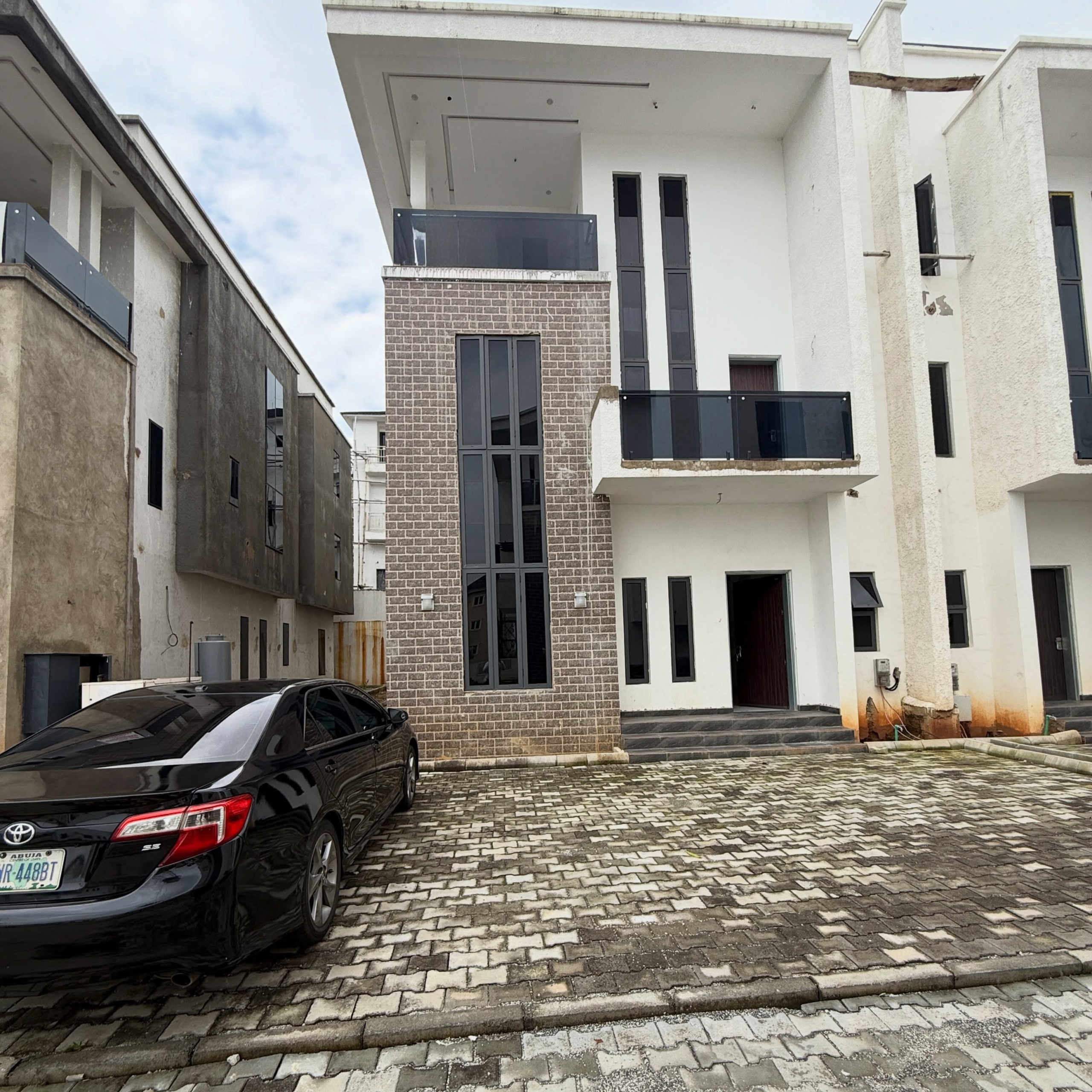 4 bedroom semi-detached duplex for sale in Katampe Extension, Abuja