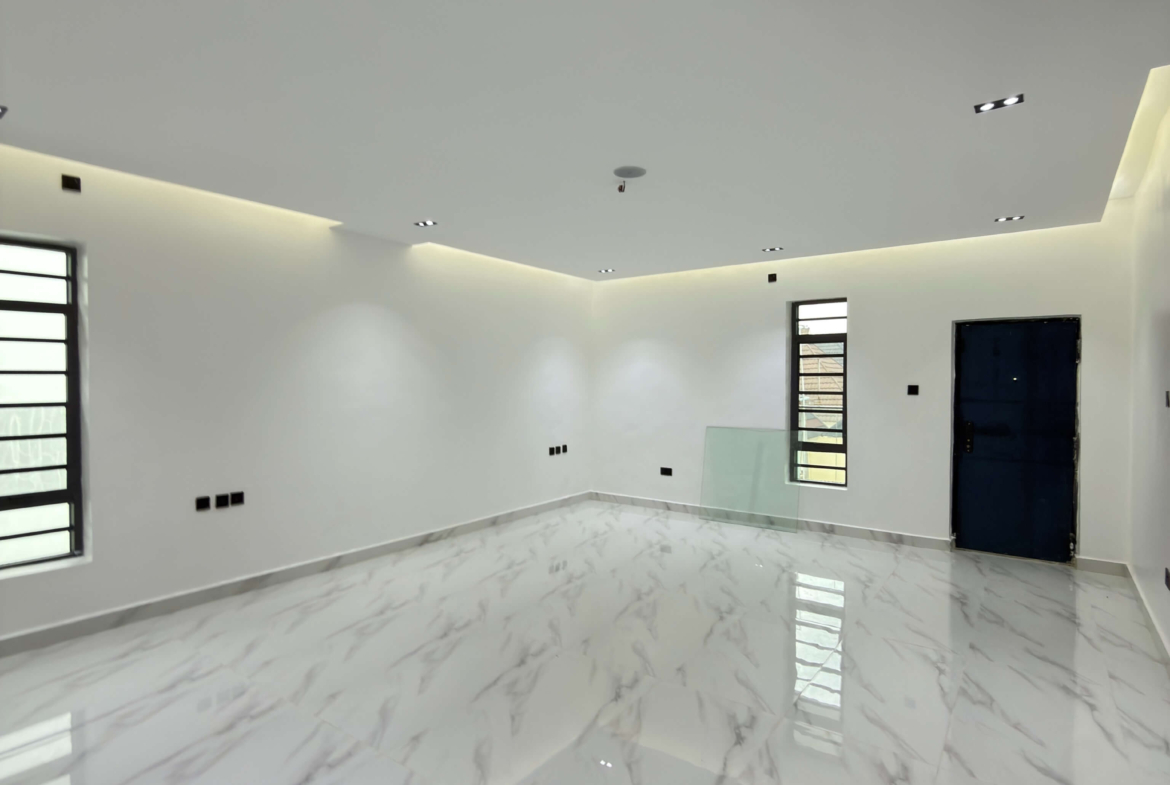 5 bedroom fully detached duplex for sale in Apo Resettlement, Abuja